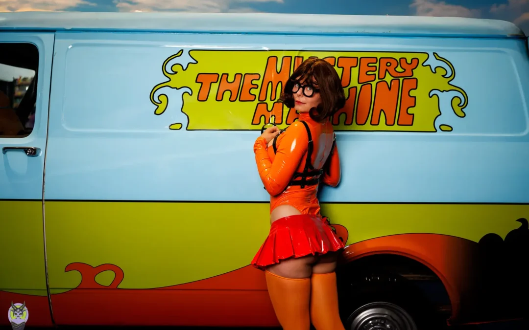 Velma – Mystery Machine